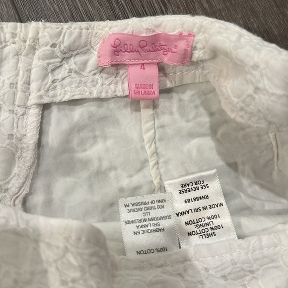 Lilly Pulitzer White Eyelet Shorts | Size 4 | Classic Summer Style - Picture 3 of 4